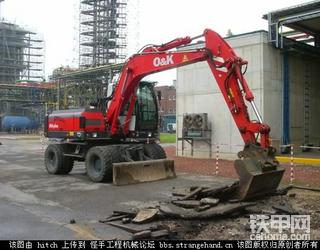 O&amp;K輪式挖掘機(jī)