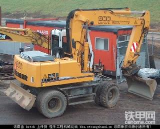 利勃海尔轮式挖掘机A900