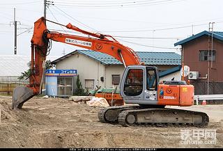 现在的经济就像图片的的挖掘机一样放着啊?