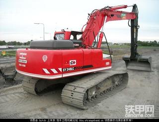 三一挖掘机SY240在欧洲