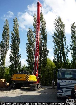 三一旋挖钻机SR250在欧洲