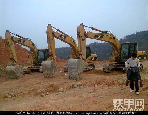 如何分辨國產(chǎn)，進(jìn)口的卡特320C，D系列挖掘機(jī)