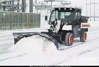 山貓（BOBCAT）多功能工具車(chē)（Toolcat）除雪圖
