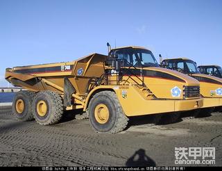 卡特铰接式卡车740