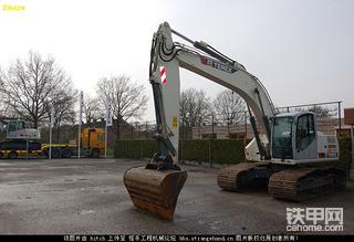 阿特拉斯挖掘機(jī)TC210LC