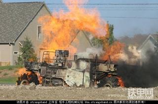 挖掘机事故图片之火灾警钟长鸣！