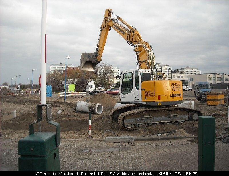 利勃海爾（LIEBHERR）挖掘機(jī)924