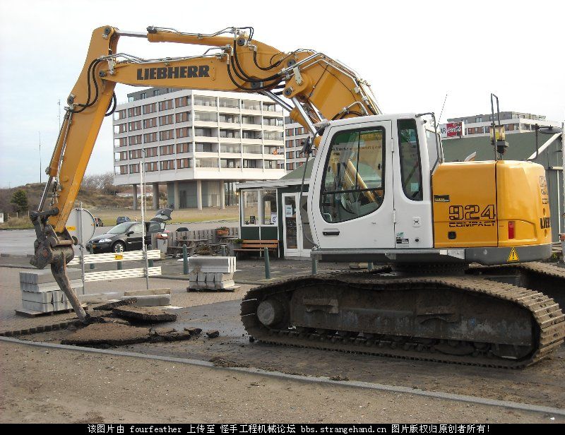 利勃海爾（LIEBHERR）挖掘機(jī)924