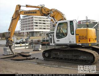 利勃海尔（LIEBHERR）挖掘机924