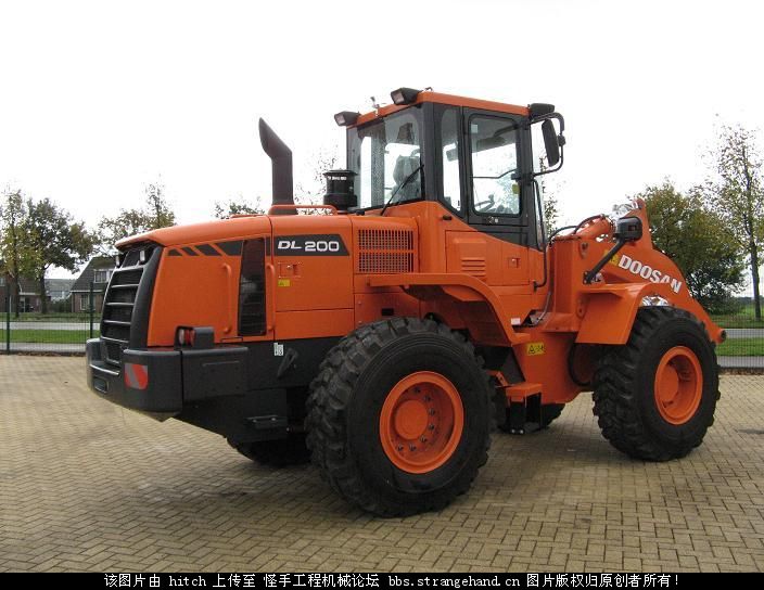 斗山（Doosan）裝載機DL200