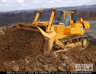 Dressta TD40推土机