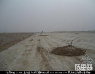 柏油路是怎么铺出来的：道路施工照片