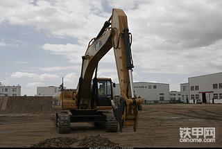 卡特330D自动更换裂土器全过程