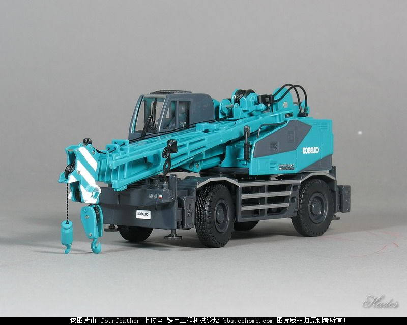 Kobelco Panther X250 緊湊型起重機(jī)