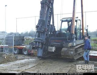 JCB 220LC heistelling