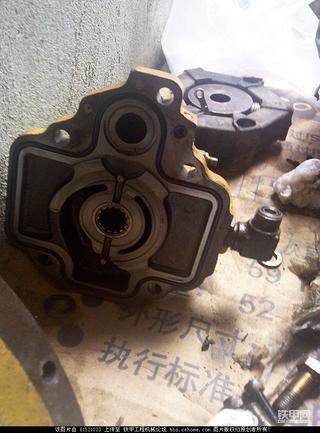 发几张E70B大泵图