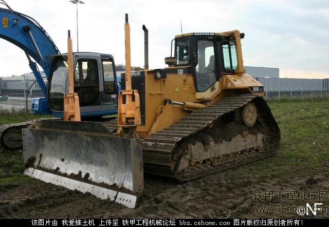 CAT D6M LGP