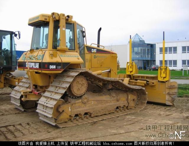 CAT D6N LGP