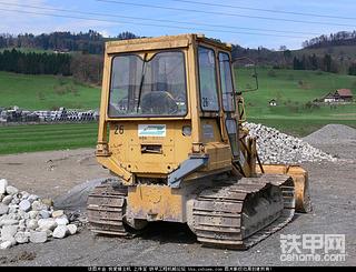 小松D31履帶裝載機(jī)