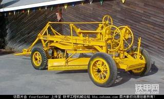 卡特彼勒（CAT）古董牵引式平地机