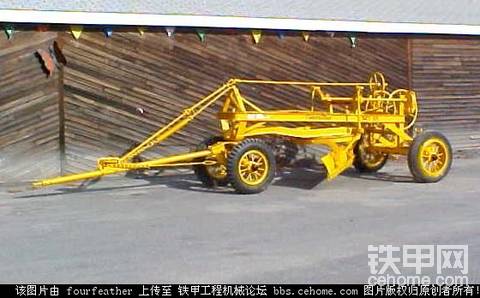 卡特彼勒（CAT）古董牽引式平地機(jī)