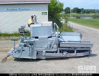 特雷克斯（Terex）的古董摊铺机