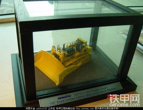 KOMATSU D575A-3 推土机 小松1:87  4大天王之一
