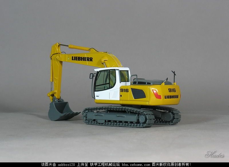 LIEBHERR R916 履帶式挖掘機(jī)