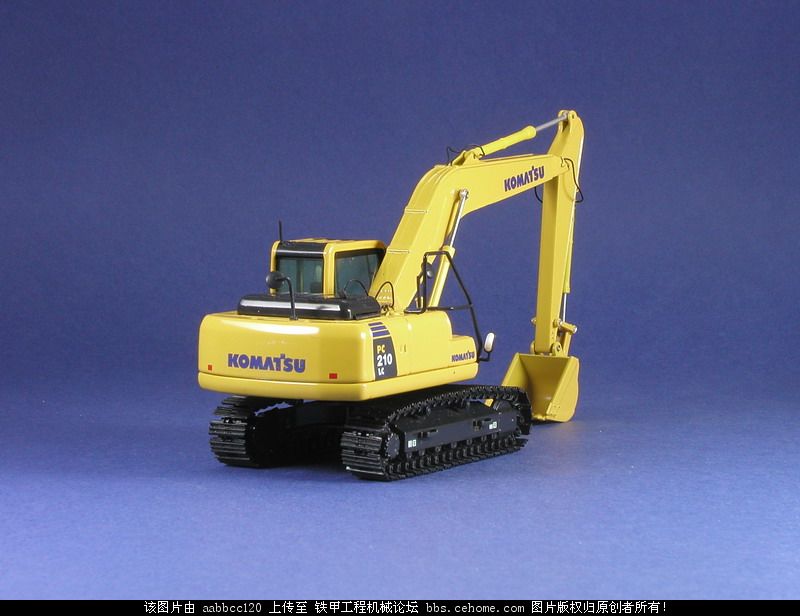 KOMATSU PC210LC-8挖掘機