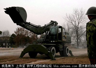 西藏军区完成高原型挖掘机热平衡系统改装
