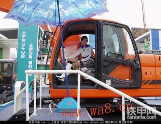 美女司机据说一个月2万呢