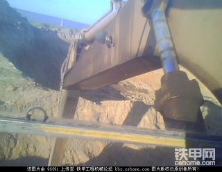 谁能看出来这是什么牌挖掘机