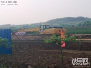 工地上的靚機(jī)圖！