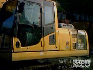 我的坐駕：小松210-8