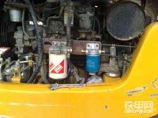 给我的挖掘机加装柴油滤清器