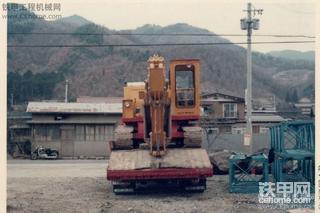 1984年加籐挖机HD-350