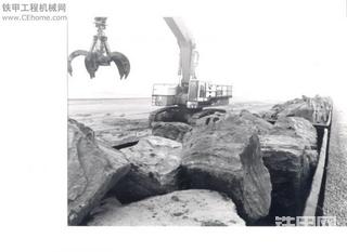 波克蘭600挖掘機(jī)