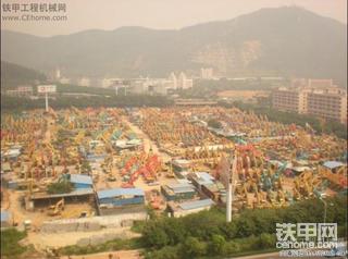 深圳宝安机场兴围路口(107国道两旁)的二手机市场