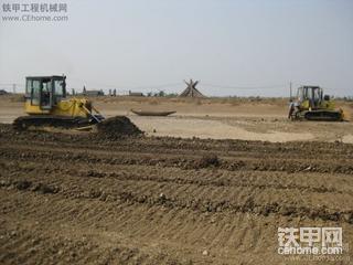 原创(8)造鱼塘1—小松D31推土机