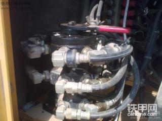 PC120手柄方向轉(zhuǎn)換器漏油怎么辦