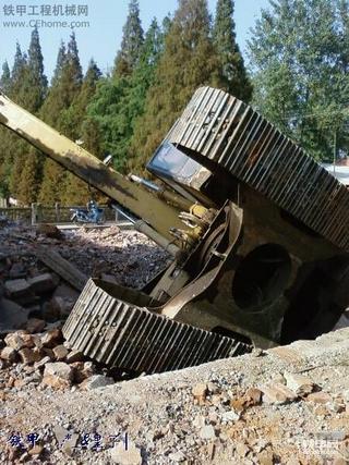 CAT200B 施救现场