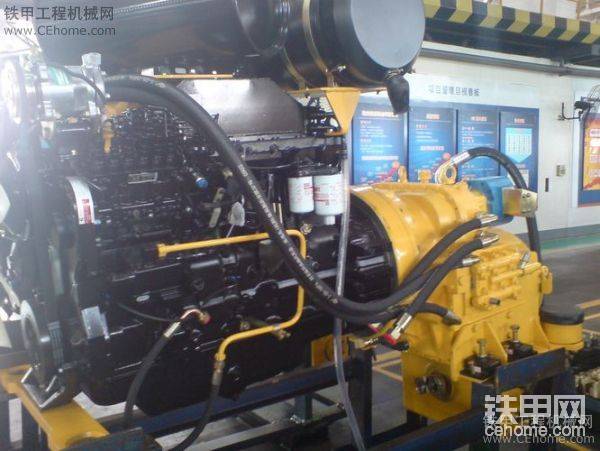 這個是東風(fēng)康明斯的柴油機(jī)