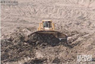 小松D475A VS D575A