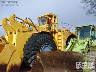 Michigan 675巨型装载机