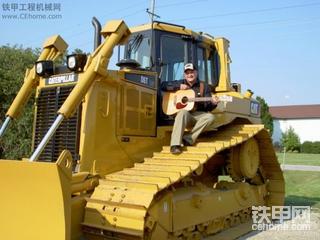 工程机械人的自娱自乐