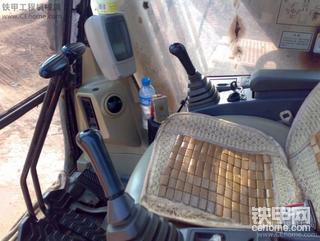 可憐的CAT320C