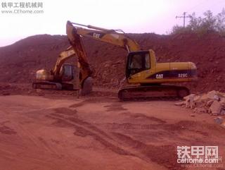 可憐的CAT320C
