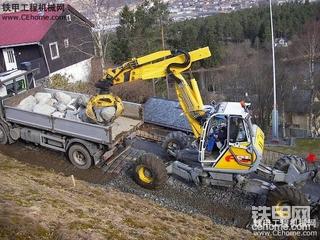 谁有超级挖掘机的资料，我对这种挖掘机挺感兴趣的。