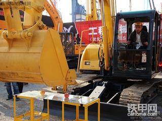 铁甲论坛网友齐聚北京BICES展