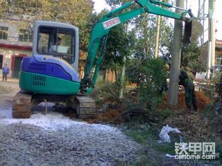 中联吊车--30V与PC40合做